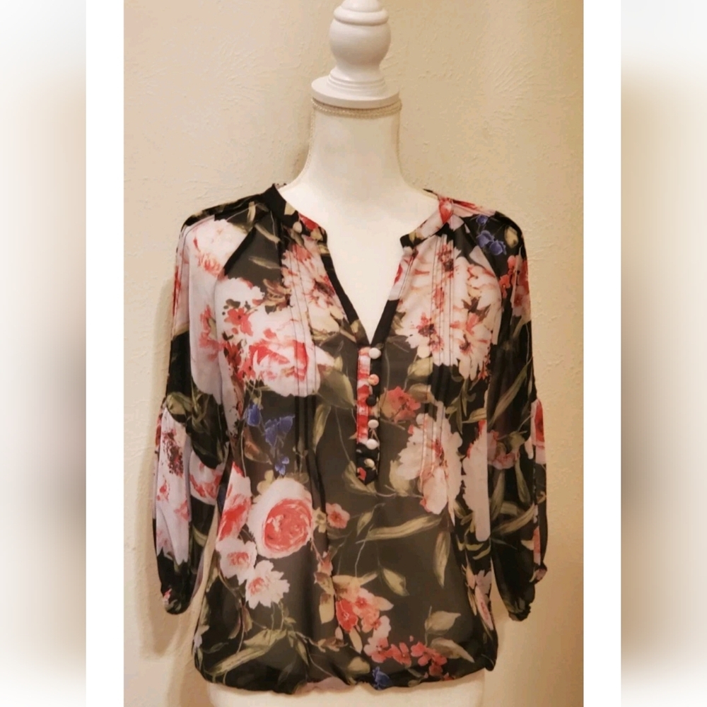 New York & Company Floral Sheer Pullover Top Women's S Dark Romantic Cottagecore